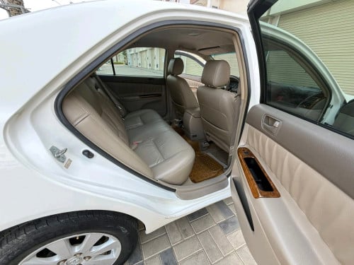 Camry 2002 LE កាលី ថ្មីណាស់បងបង