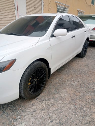 Camry07 ពណ៌សរ ឡានស្អាតធត់បុកអត់ប៉ះ ឡានថ្មូី ប៉ុង1