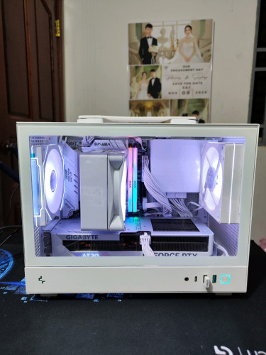 CPU: Intel Core i5-13400FRAM: 32GB DDR4 3200MhzGPU: Gigabyte AERO RTX4060Ti 8GB