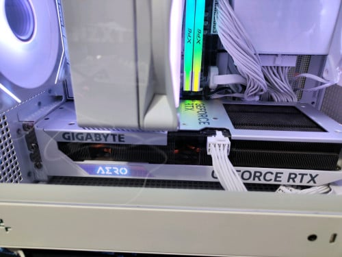 CPU: Intel Core i5-13400FRAM: 32GB DDR4 3200MhzGPU: Gigabyte AERO RTX4060Ti 8GB