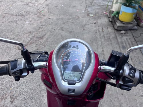 Honda Scoopy 2024 red color ម៉ូតូស្អាត