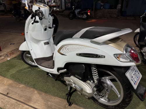 Honda Scopy 020 company