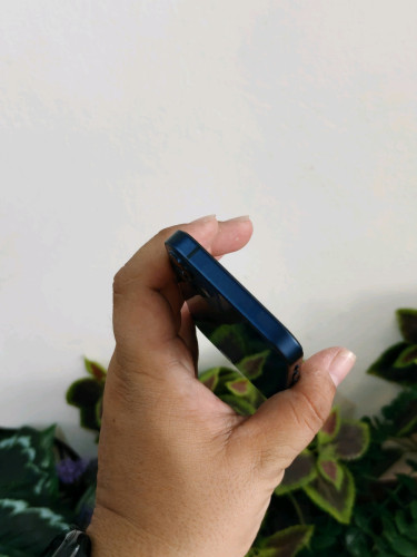 iPhone 12 Mini 64g ស្អាត99% ដូរថ្មហើយ
