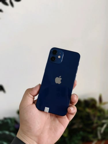 iPhone 12 Mini 64g ស្អាត99% ដូរថ្មហើយ
