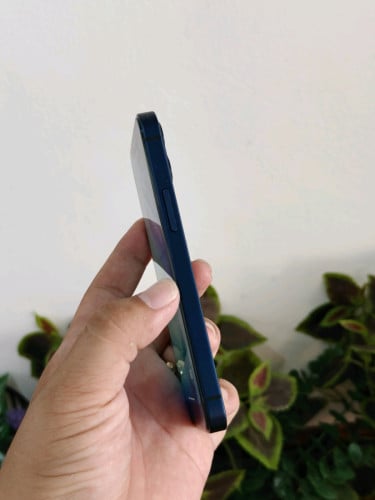 iPhone 12 Mini 64g ស្អាត99% ដូរថ្មហើយ