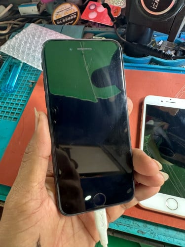 iPhone 8