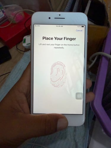 IPhone 8 Plus 64GB សាណុំហ្សុីនទាំងអស់