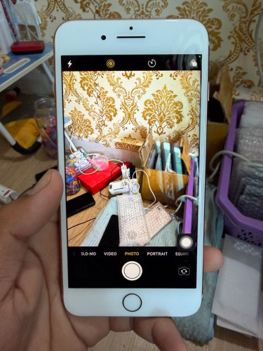 IPhone 8 Plus 64GB សាណុំហ្សុីនទាំងអស់