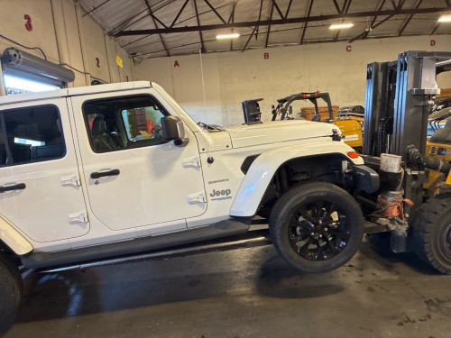 Jeep SAHARA Hybrid plug 🔌 2021 ហ្សុីនមួយជុំ( សាង)