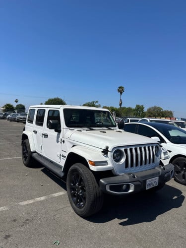 Jeep SAHARA Hybrid plug 🔌 2021 ហ្សុីនមួយជុំ( សាង)