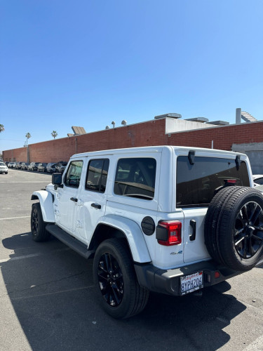 Jeep SAHARA Hybrid plug 🔌 2021 ហ្សុីនមួយជុំ( សាង)