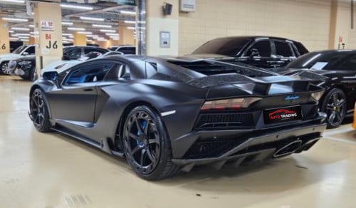 Lamborghini Aventador S LP740-4 2018
