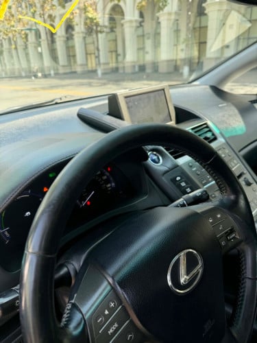 Lexus HS250h year 2010 haft full