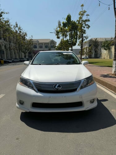 Lexus HS250h year 2010 haft full