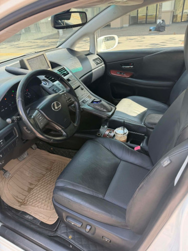 Lexus HS250h year 2010 haft full