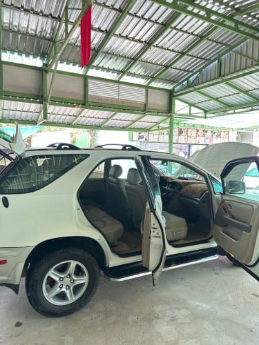 Lexus RX300