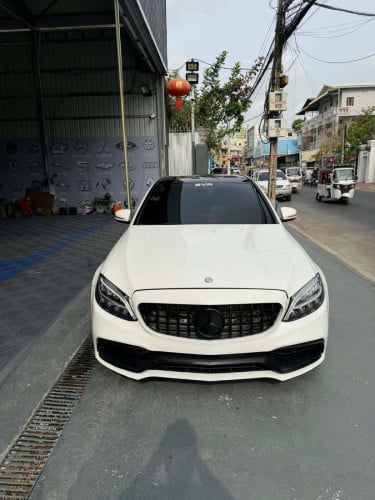 Mercedes-Benz 2015 4MATIC