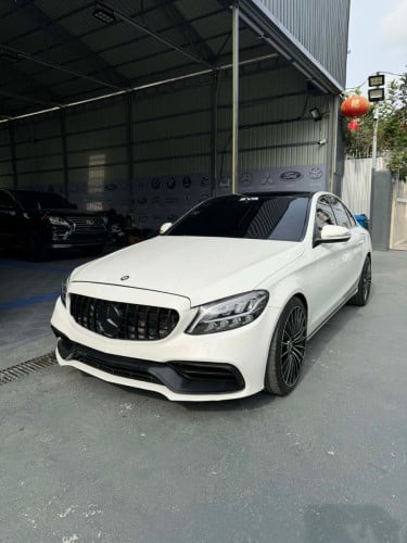 Mercedes-Benz 2015 4MATIC