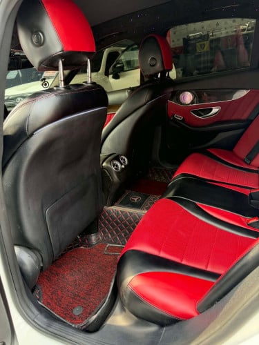 Mercedes-Benz 2015 4MATIC