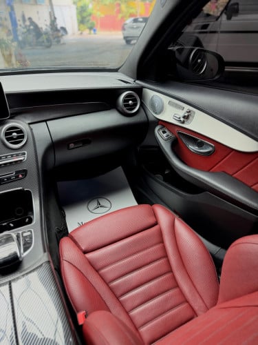 Mercedes Benz C300 AMG 2015