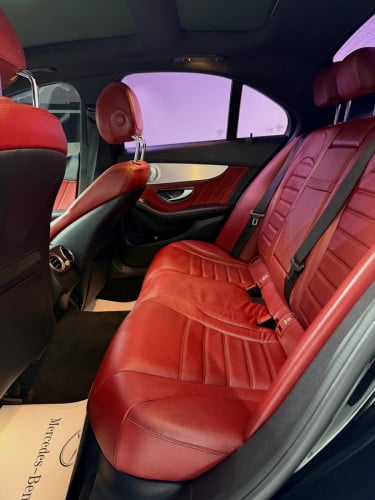 Mercedes Benz C300 AMG 2015