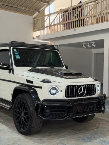 Mercedes Benz G350D 2015 Up G63 Carbon Kit