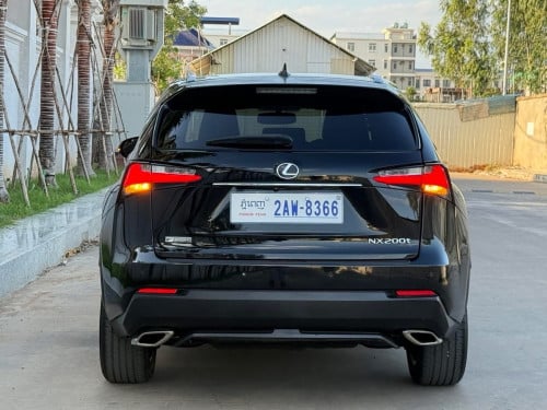 NX 200t F-Sport 2015 គុជ3 ក្នុងCherry