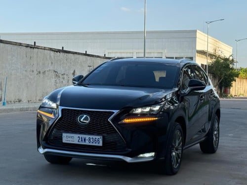 NX 200t F-Sport 2015 គុជ3 ក្នុងCherry