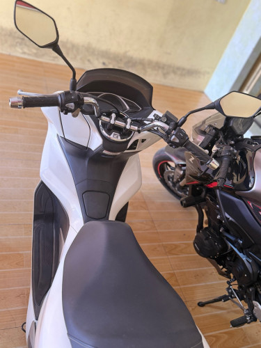 PCXជប៉ុនកម្លាំង125cc2019 ក្រដាស់ពន្ធថ្មីស្អាត💯