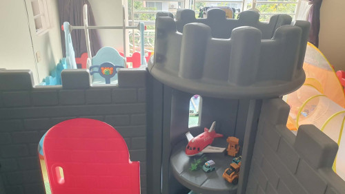 Play Ground លក់តម្លៃចរចារ