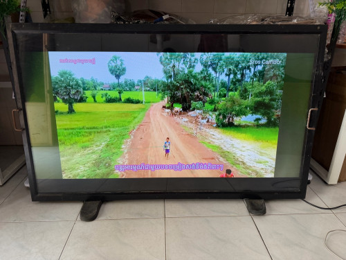 Projecter ម៉ាសុីនបញ្ចាំងរូប ទំហំធំ 135cm*80cm