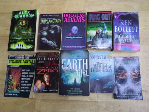 Science Fiction Sci-Fi and Fantasy books and novel collection with free exchange
