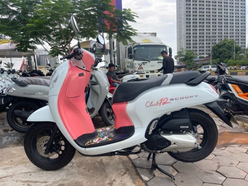 Scoopyi.  024