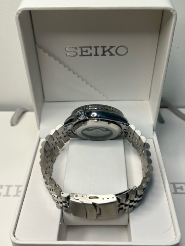 Seiko GMT Pepsi Automatic Mechanical