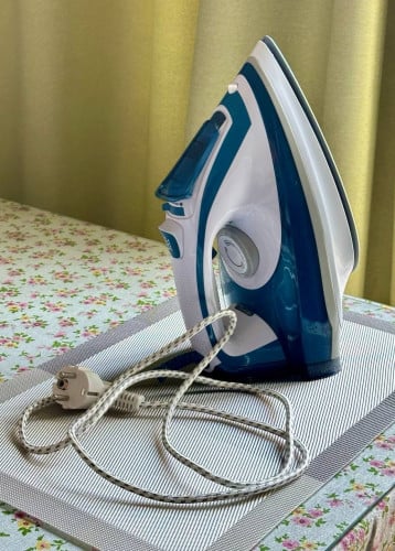 Steam Iron RAF R.1133 (Full-size iron, not mini)