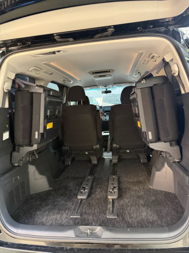 Toyota Alphard 2013