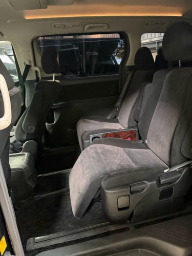 Toyota Alphard 2013
