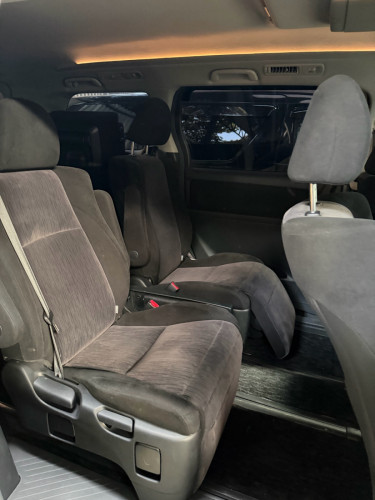 Toyota Alphard 2013