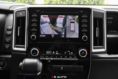 TOYOTA GRANVIA VIP Class 2023