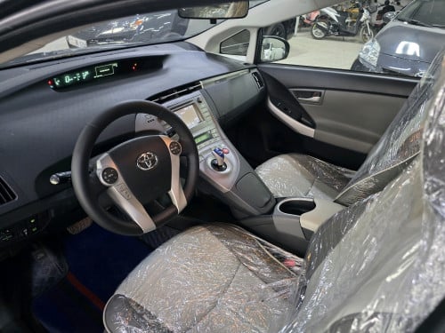 Toyota Pruis 2013 Plug-in Hybrid
