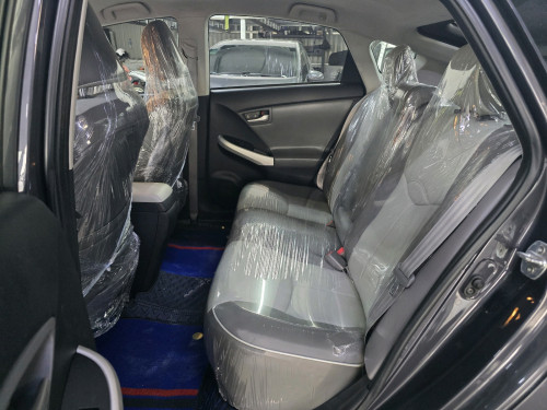 Toyota Pruis 2013 Plug-in Hybrid