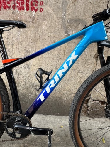 Trinx Factory Team Carbon