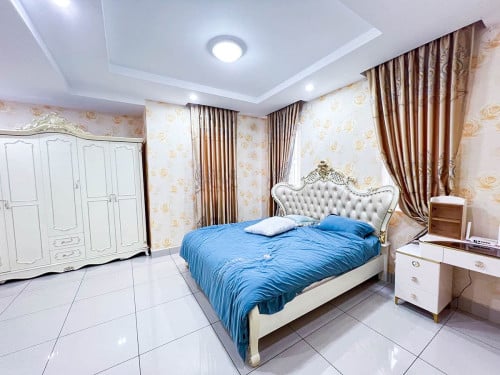 Twin Villa with 4 Bedrooms for Rent Near NISC, St. 2004