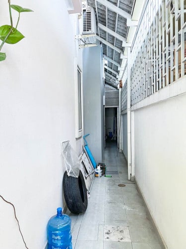 Twin Villa with 4 Bedrooms for Rent Near NISC, St. 2004