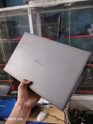 VGA Nvidia 2GB Ram 8GB SD 256GB CPU i5(7200Th) @2.70GHz