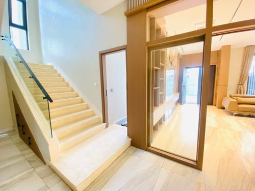 Villa with swimming pool for rent at khan Sen Sok