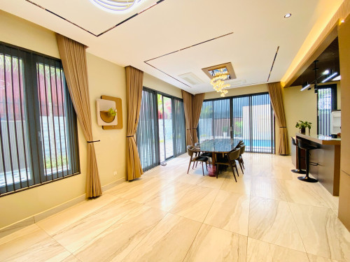 Villa with swimming pool for rent at khan Sen Sok