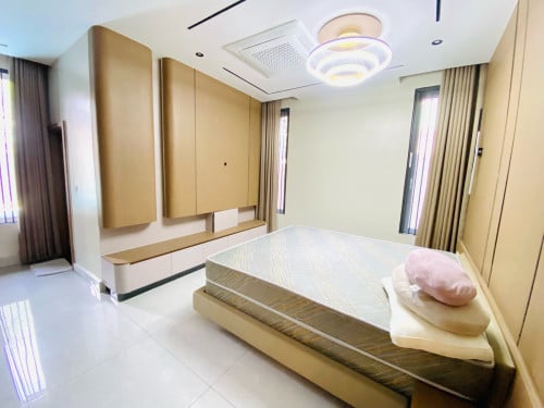Villa with swimming pool for rent at khan Sen Sok