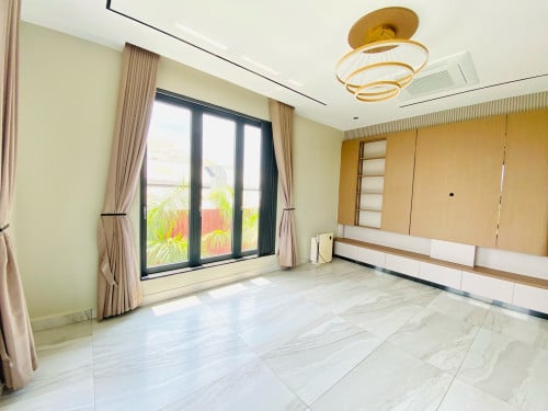 Villa with swimming pool for rent at khan Sen Sok