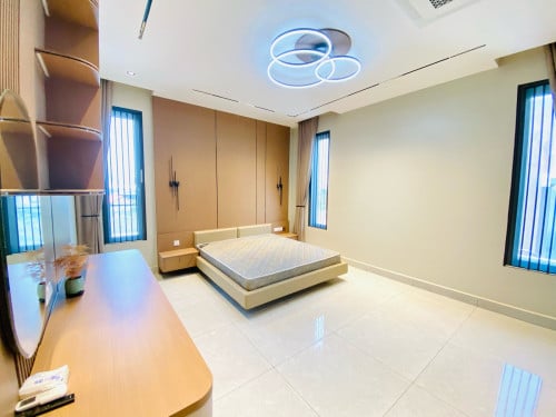 Villa with swimming pool for rent at khan Sen Sok